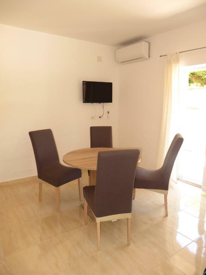 Luka Apartments 比奥格勒·纳·莫鲁 外观 照片