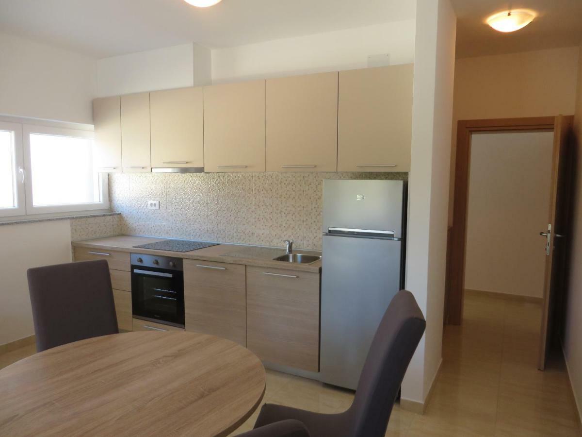 Luka Apartments 比奥格勒·纳·莫鲁 外观 照片