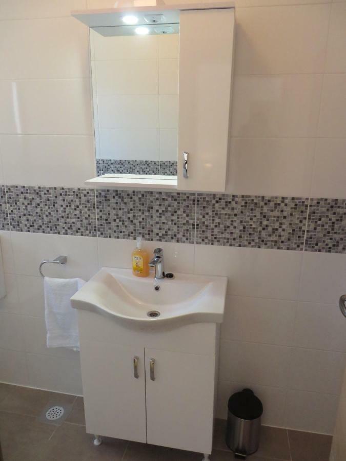Luka Apartments 比奥格勒·纳·莫鲁 外观 照片